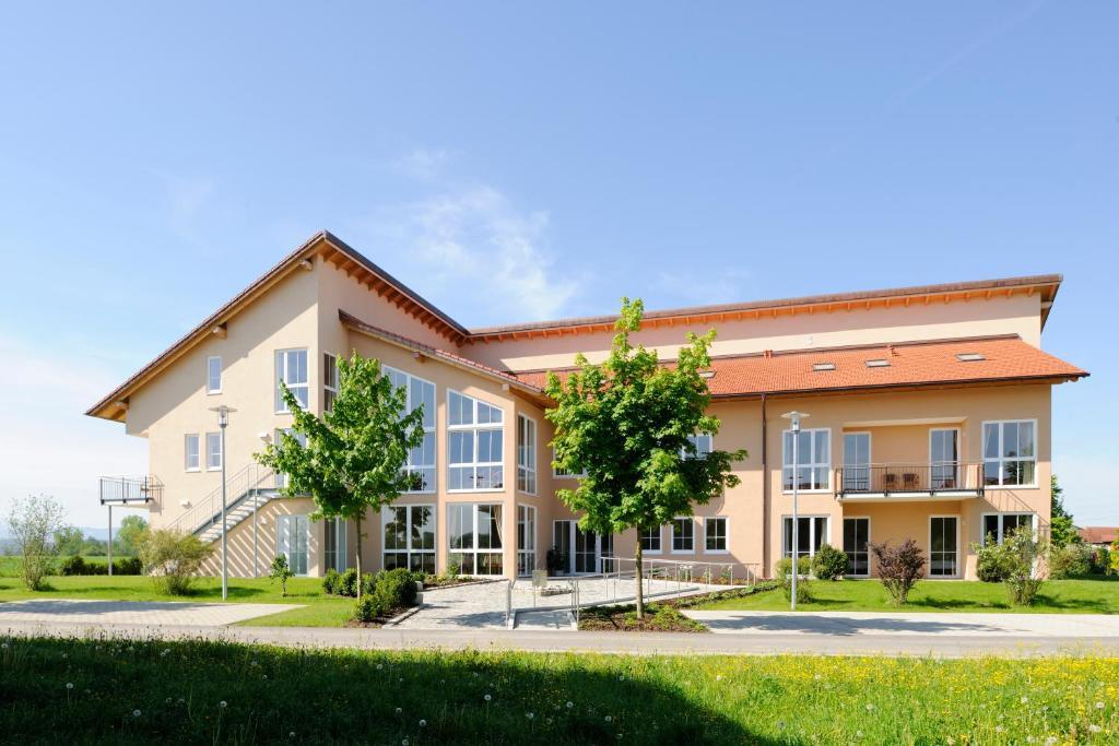 Hotel Inspiration Garni Tittmoning Exteriör bild