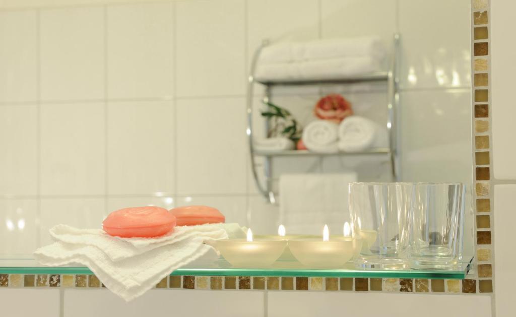 Hotel Inspiration Garni Tittmoning Rum bild
