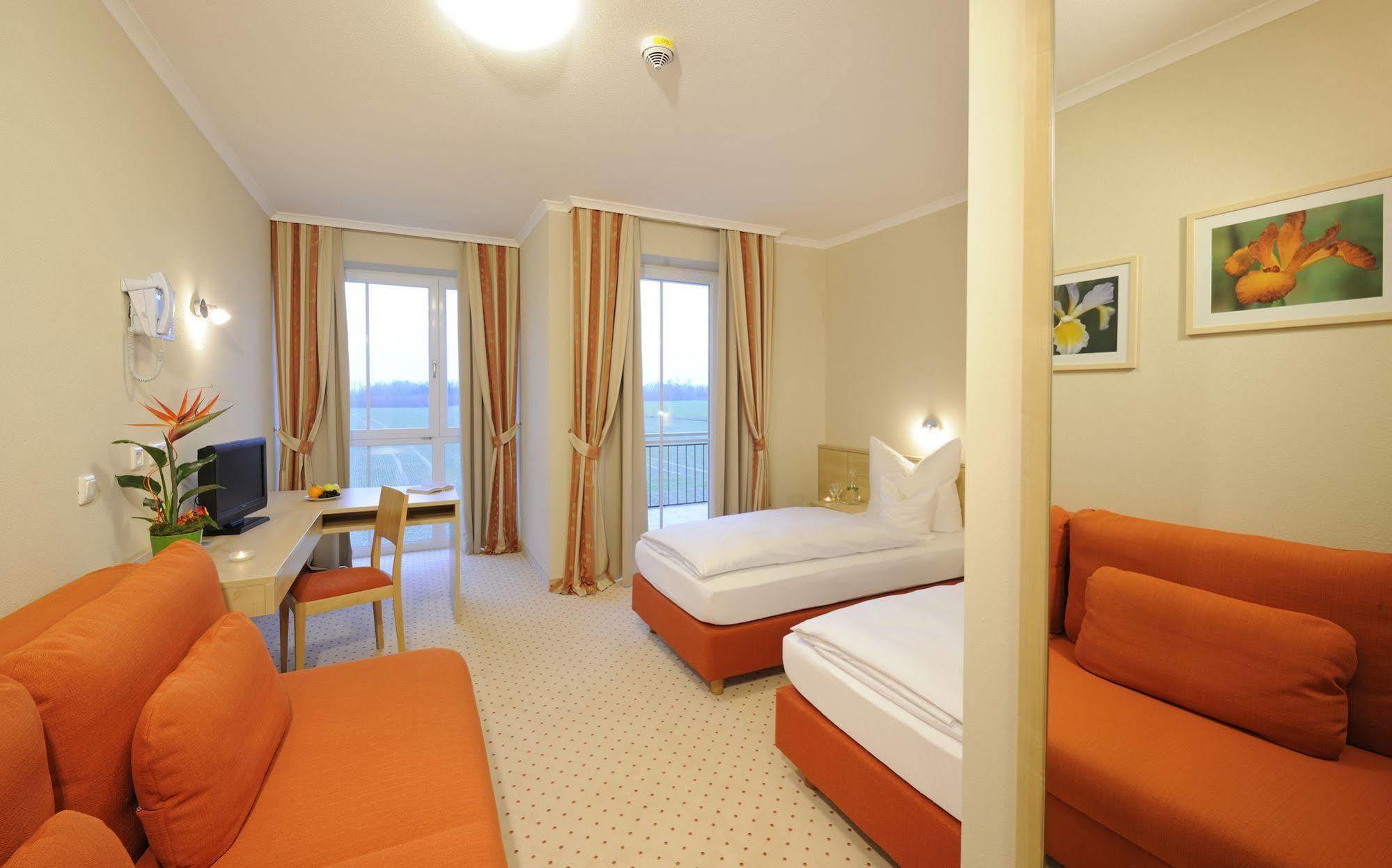 Hotel Inspiration Garni Tittmoning Exteriör bild